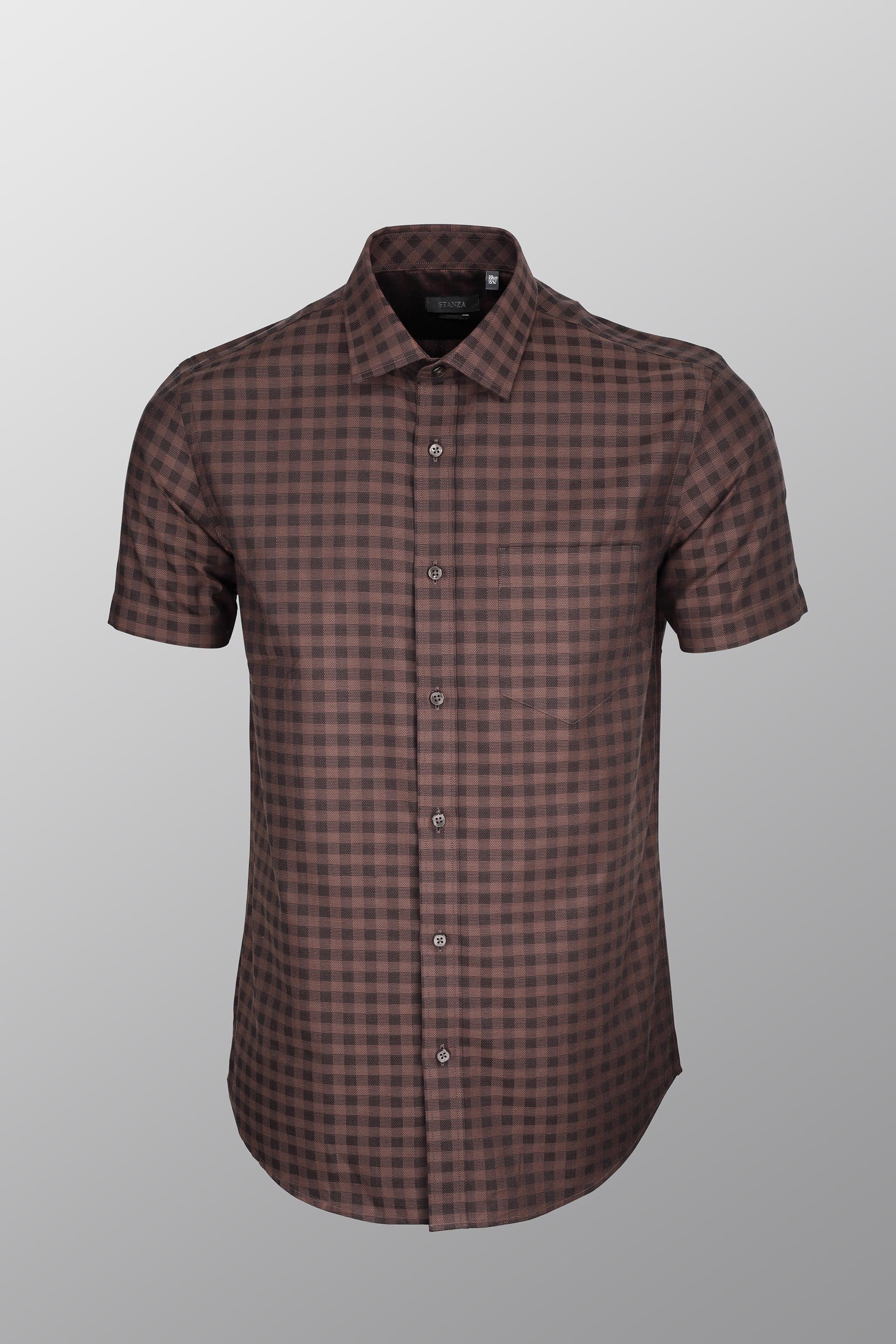 brown swirled checkered wallpaper Essential T-Shirt for Sale by itsmevilma